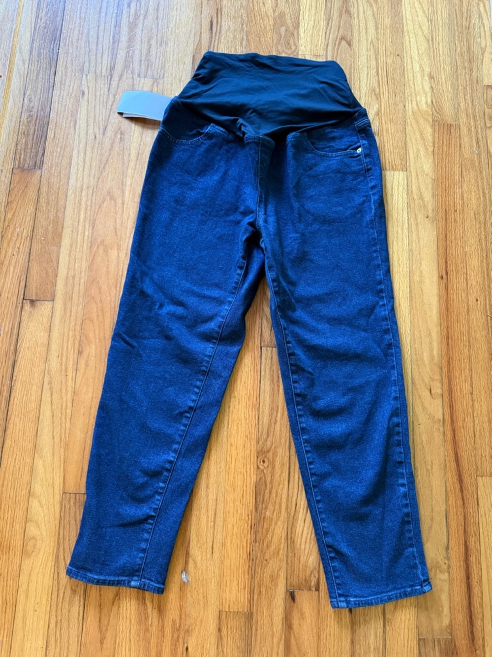 NWT Ingrid & Isabel Women Denim Jeans with Black Waistband - Maternity